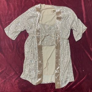 Sz Md Champagne Sequin 2 Piece Top Set (Worn Once) ✨